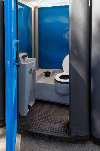 Portable Toilet Options We Offer in Crosspointe, VA
